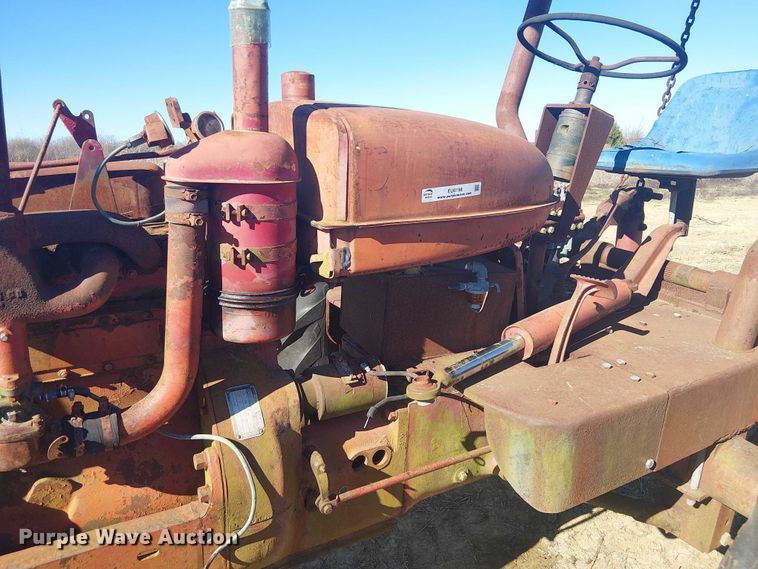 image for item EU0198 International SM tractor