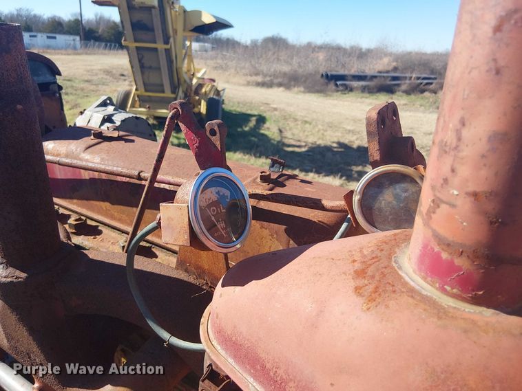 image for item EU0198 International SM tractor