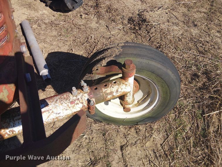 image for item EU0198 International SM tractor