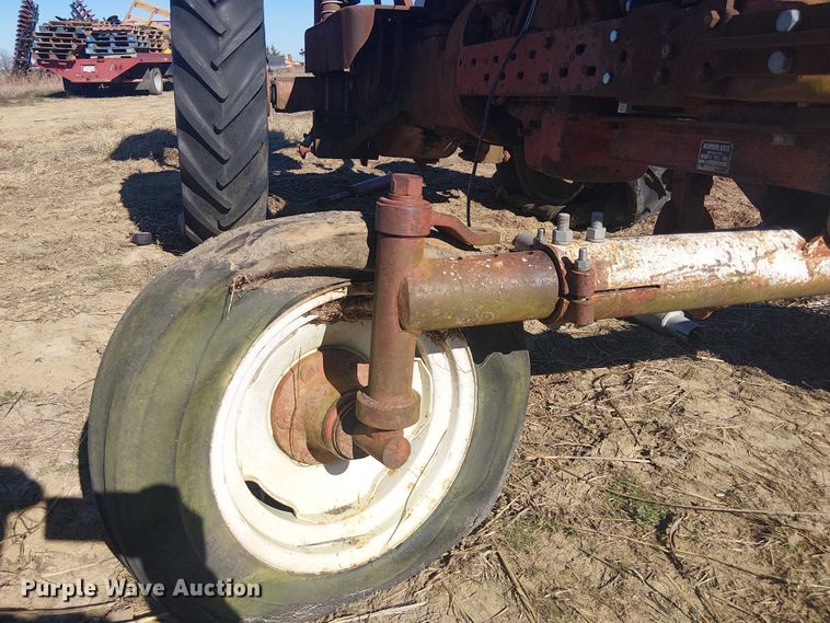 image for item EU0198 International SM tractor