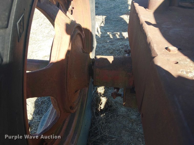 image for item EU0198 International SM tractor