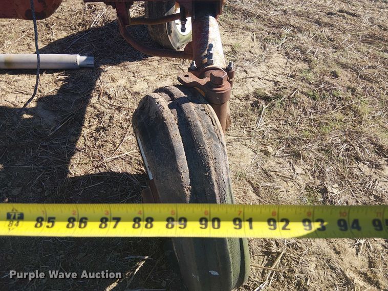 image for item EU0198 International SM tractor