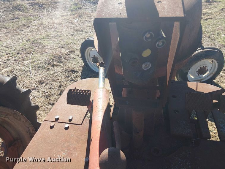 image for item EU0198 International SM tractor