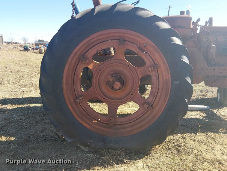 image for item EU0198 International SM tractor