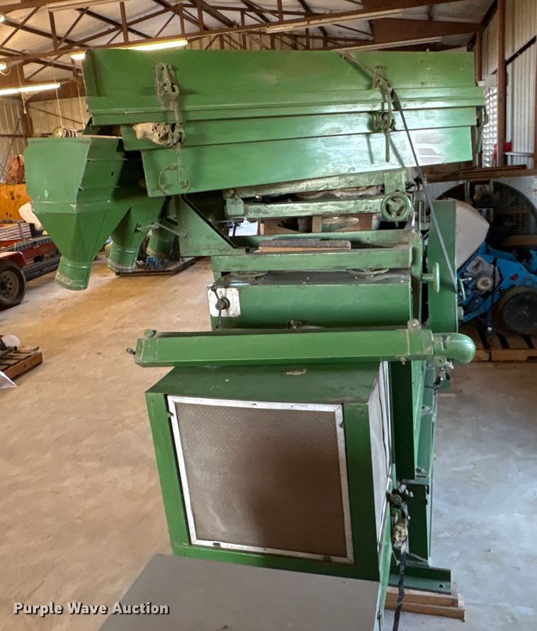 image for item EU0200 Sutton Steele Ax-250 seed separator