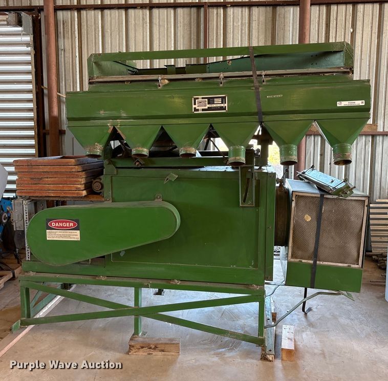 image for item EU0200 Sutton Steele Ax-250 seed separator