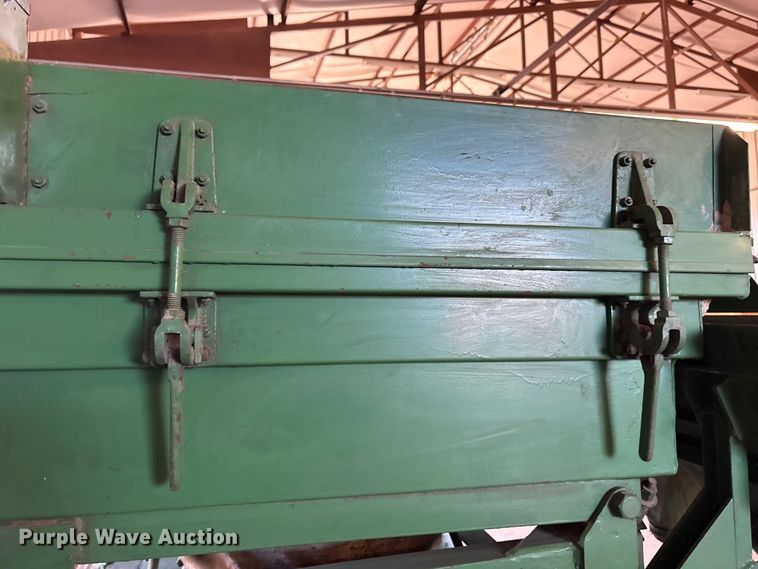 image for item EU0200 Sutton Steele Ax-250 seed separator