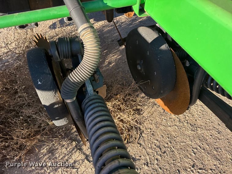 image for item EU6486 2011 John Deere 1590 grain drill