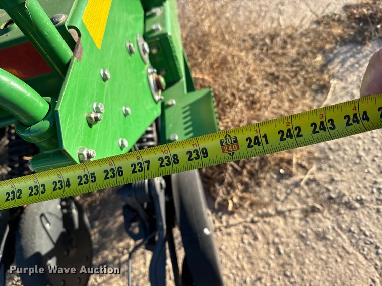 image for item EU6486 2011 John Deere 1590 grain drill