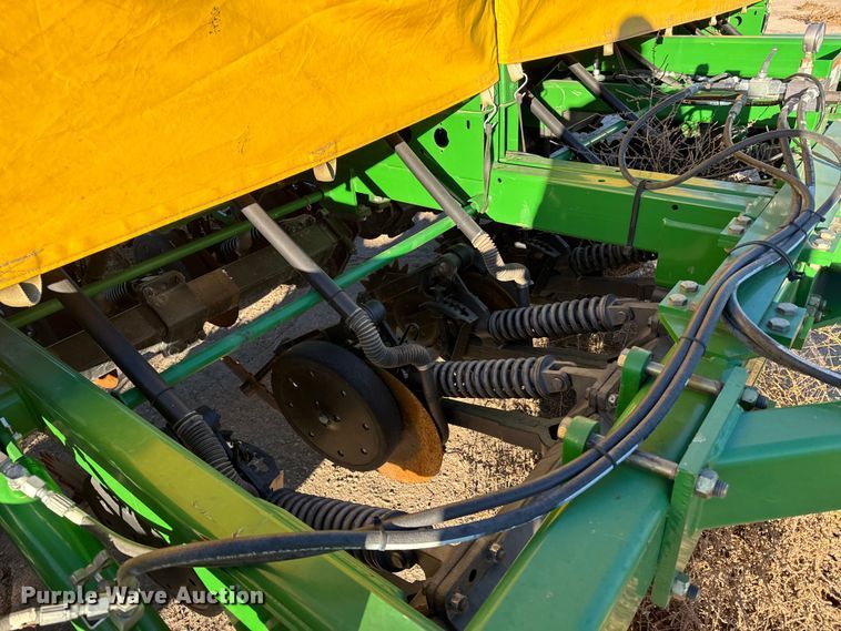 image for item EU6486 2011 John Deere 1590 grain drill