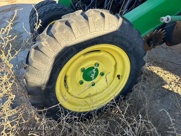 image for item EU6486 2011 John Deere 1590 grain drill