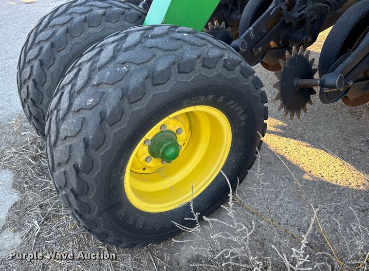 image for item EU6486 2011 John Deere 1590 grain drill