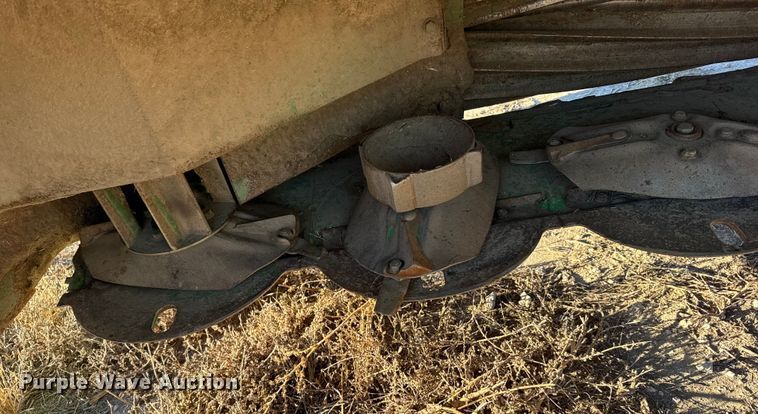 image for item EU6487 2014 John Deere 956 swather / windrower