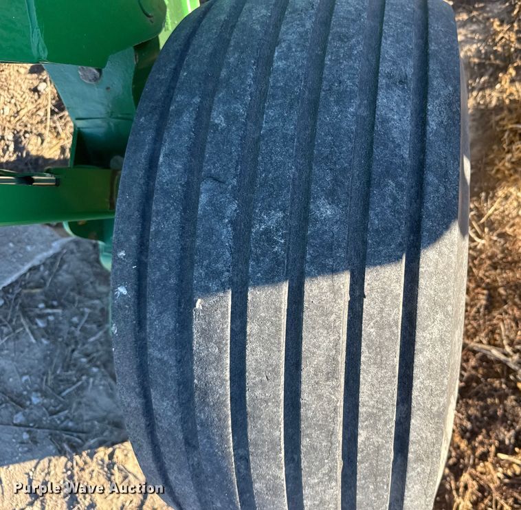 image for item EU6487 2014 John Deere 956 swather / windrower