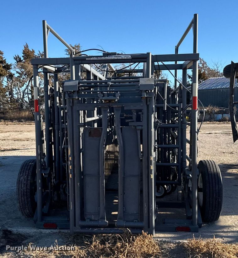 image for item EU6488 Rawhide portable corral