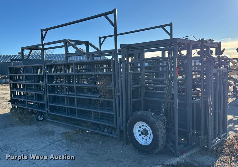 image for item EU6488 Rawhide portable corral