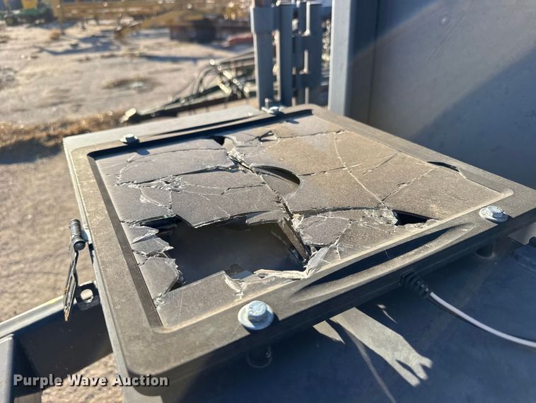 image for item EU6488 Rawhide portable corral