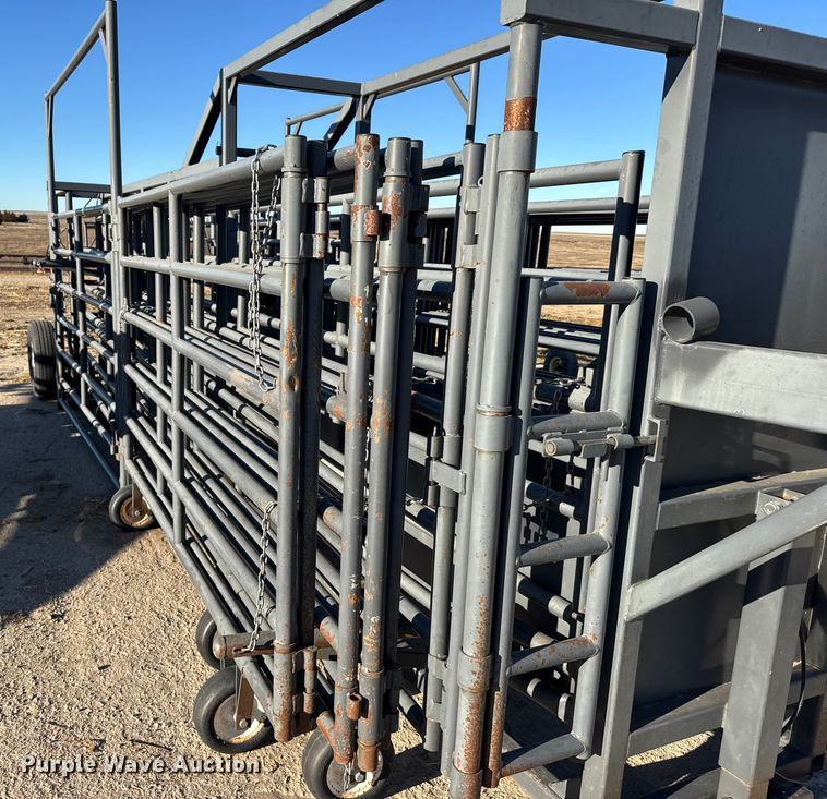 image for item EU6488 Rawhide portable corral