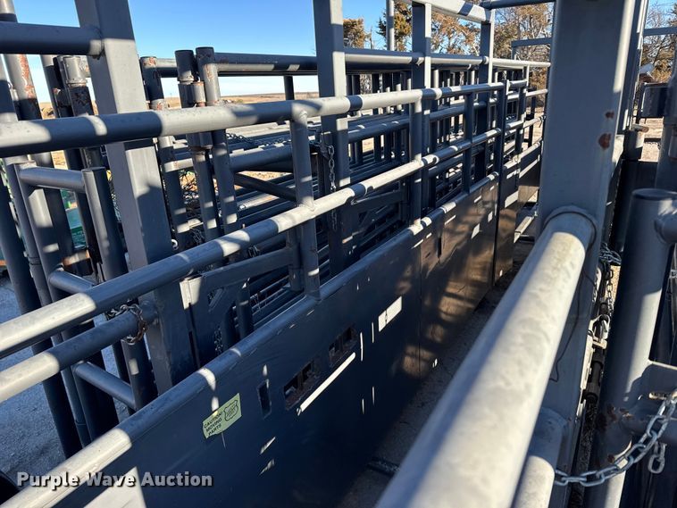 image for item EU6488 Rawhide portable corral