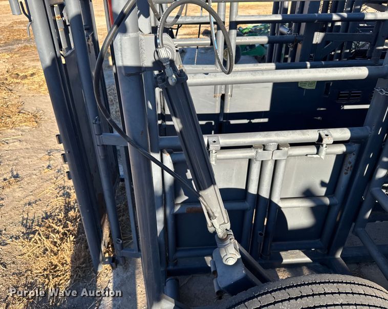 image for item EU6488 Rawhide portable corral