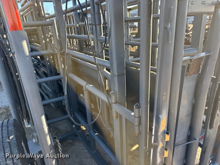 image for item EU6488 Rawhide portable corral