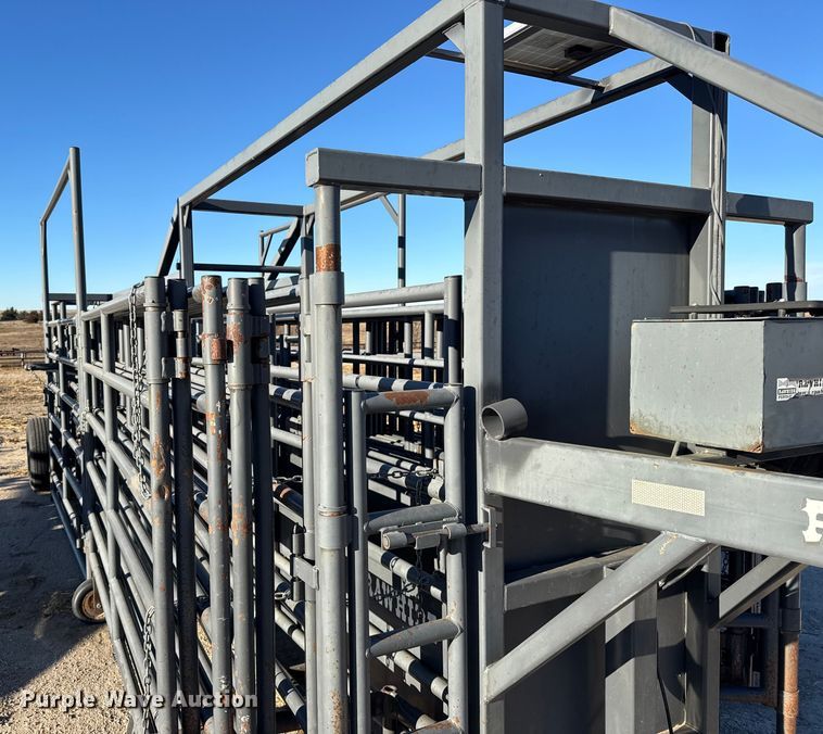 image for item EU6488 Rawhide portable corral