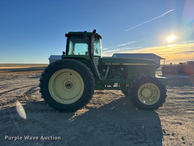 image for item EU6489 1992 John Deere 4960 MFWD tractor