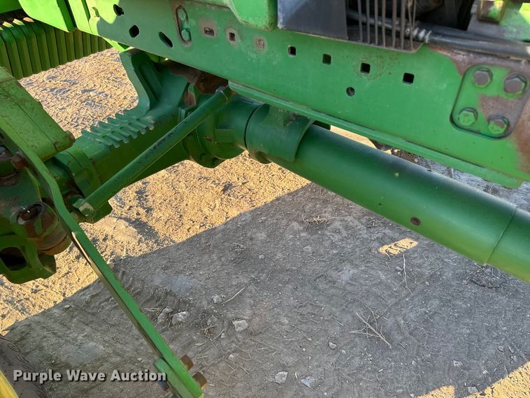 image for item EU6489 1992 John Deere 4960 MFWD tractor