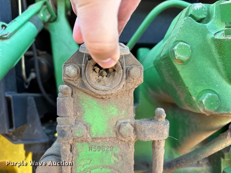 image for item EU6489 1992 John Deere 4960 MFWD tractor