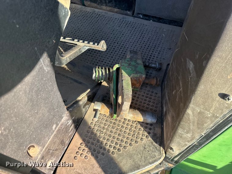 image for item EU6489 1992 John Deere 4960 MFWD tractor