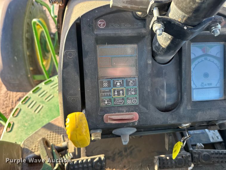 image for item EU6489 1992 John Deere 4960 MFWD tractor