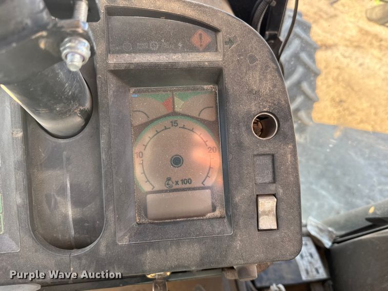 image for item EU6489 1992 John Deere 4960 MFWD tractor