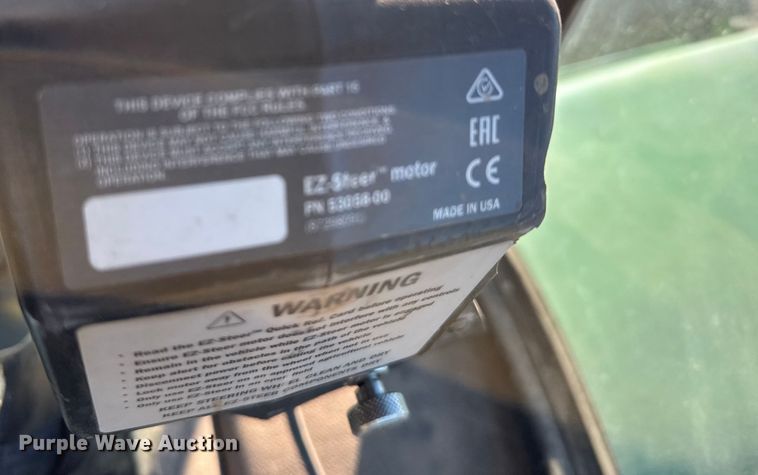 image for item EU6489 1992 John Deere 4960 MFWD tractor