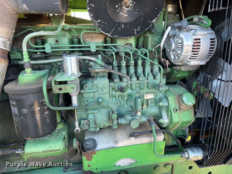 image for item EU6489 1992 John Deere 4960 MFWD tractor