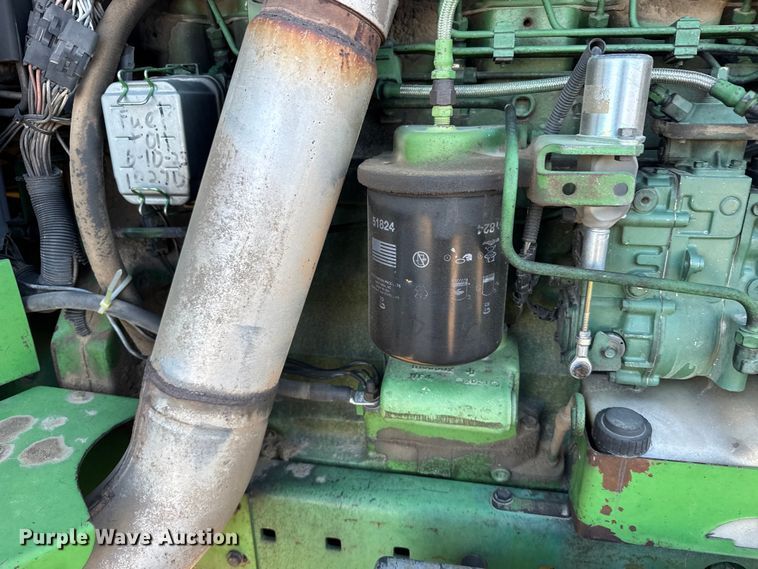 image for item EU6489 1992 John Deere 4960 MFWD tractor