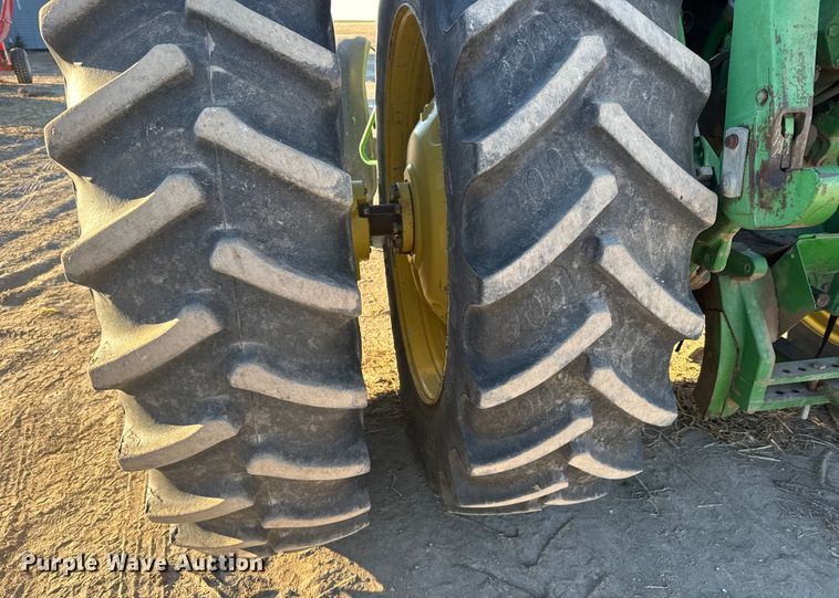 image for item EU6489 1992 John Deere 4960 MFWD tractor