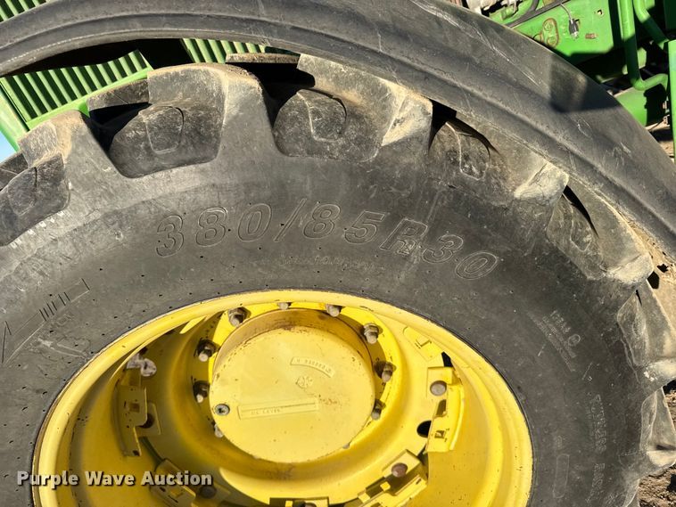 image for item EU6489 1992 John Deere 4960 MFWD tractor