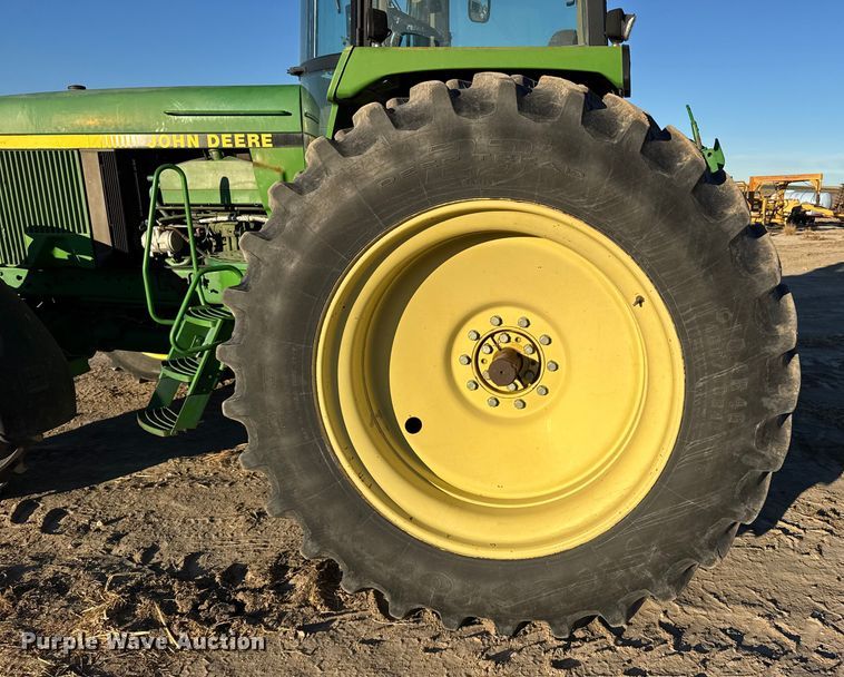 image for item EU6489 1992 John Deere 4960 MFWD tractor