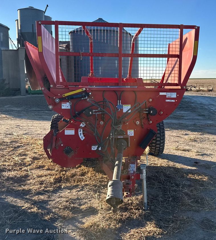 image for item EU6490 Highline Bale Pro 650 bale processor