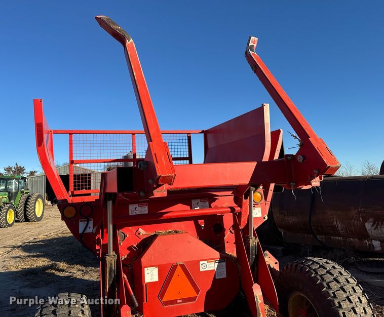 image for item EU6490 Highline Bale Pro 650 bale processor