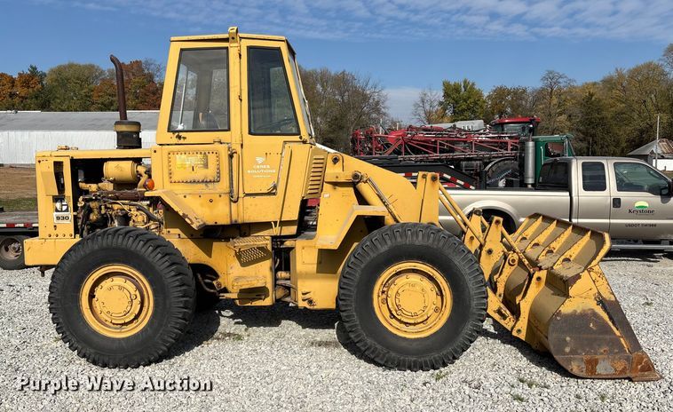 image for item EV3249 1973 Caterpillar 930 wheel loader