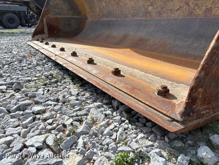 image for item EV3249 1973 Caterpillar 930 wheel loader