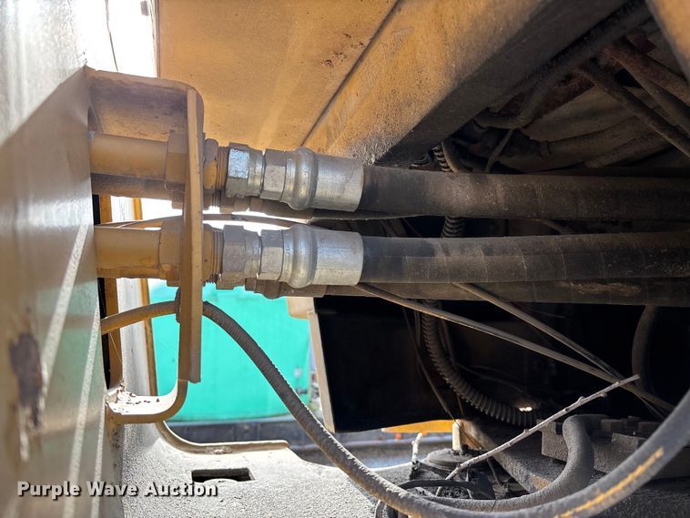 image for item EV3249 1973 Caterpillar 930 wheel loader