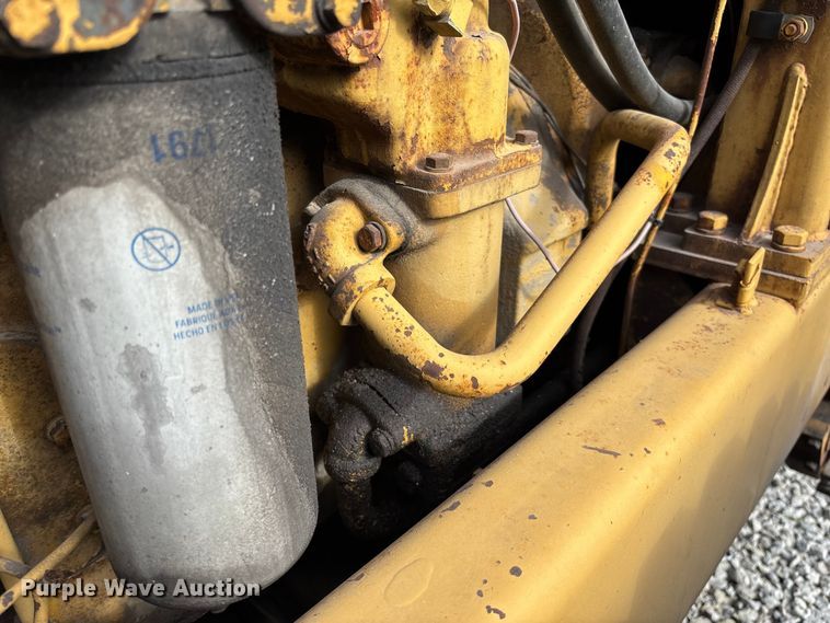 image for item EV3249 1973 Caterpillar 930 wheel loader