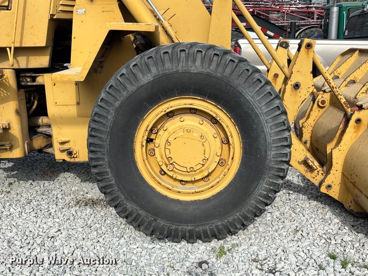 image for item EV3249 1973 Caterpillar 930 wheel loader