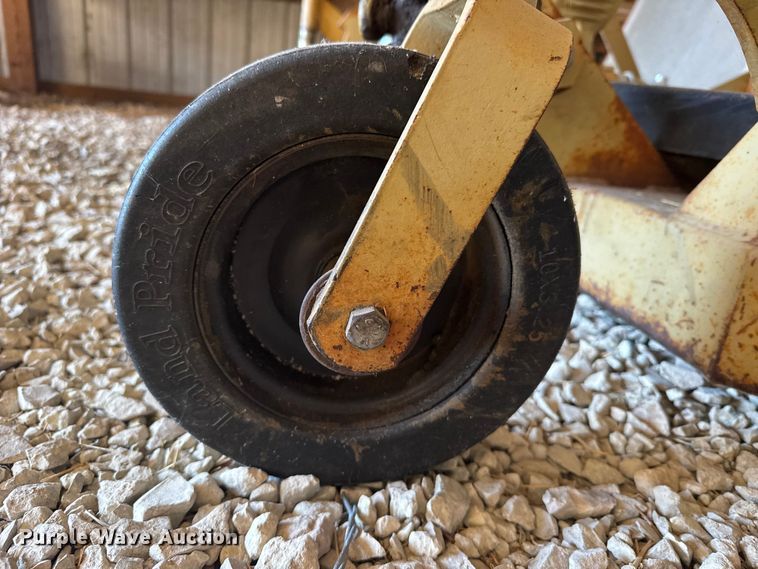 image for item FB0534 Landpride FDR1560 finish mower