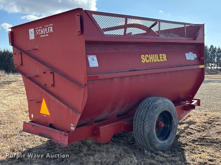 image for item FG1655 Schuler SRM 354 feed wagon