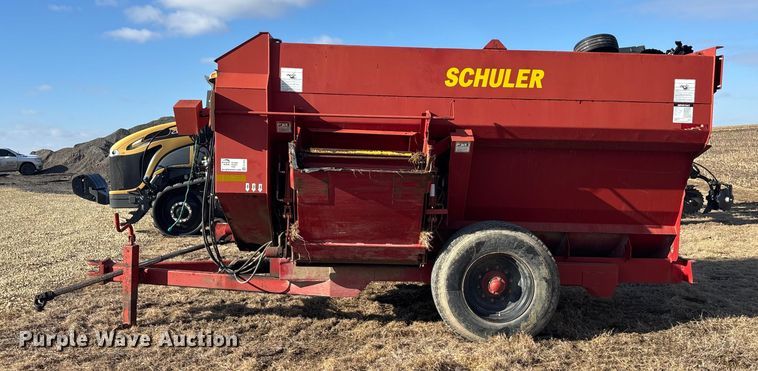image for item FG1655 Schuler SRM 354 feed wagon