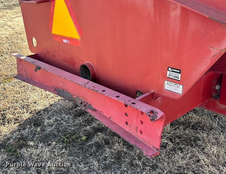 image for item FG1655 Schuler SRM 354 feed wagon