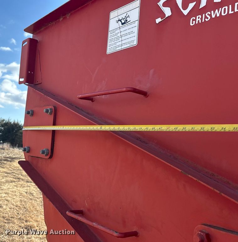 image for item FG1655 Schuler SRM 354 feed wagon